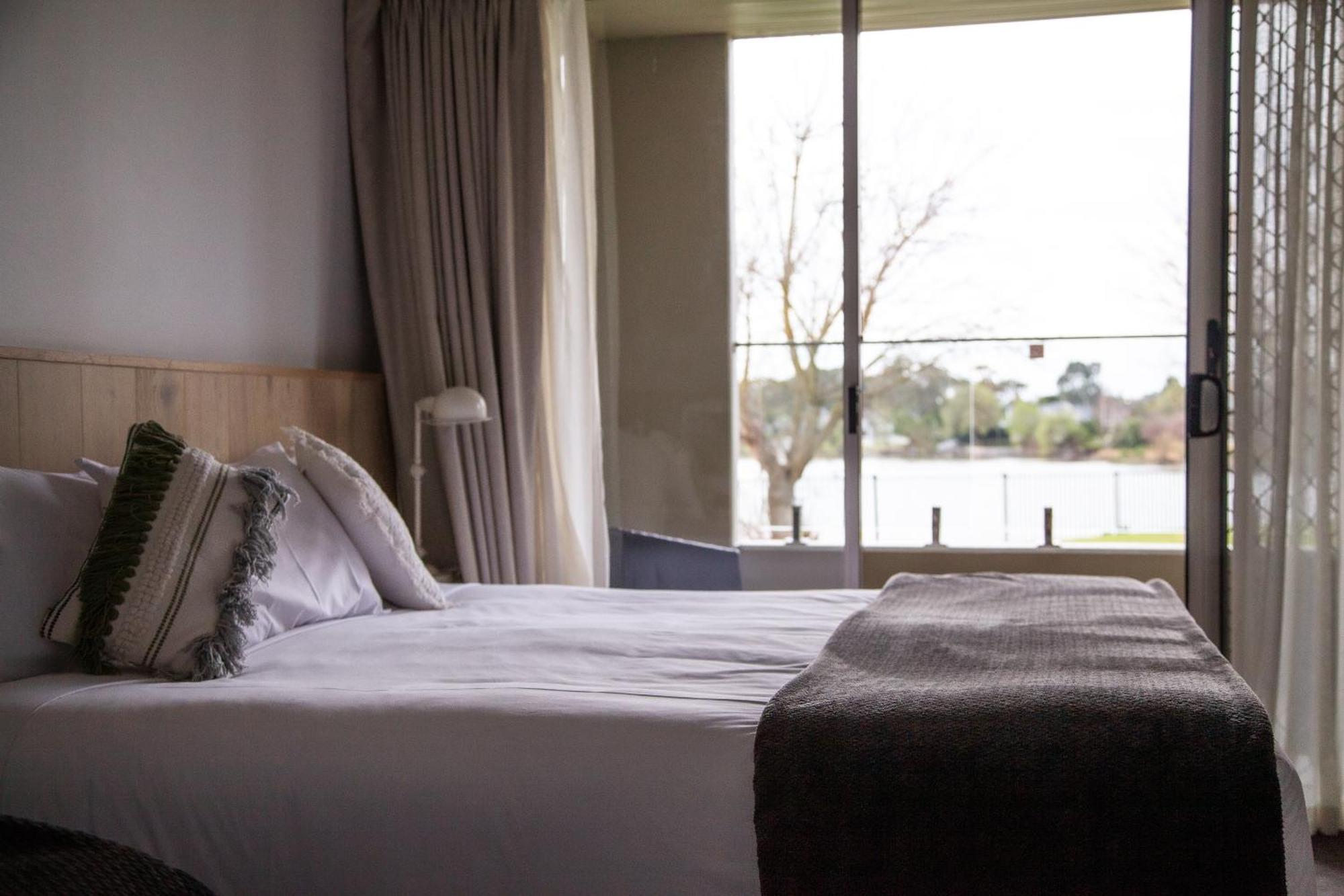 Nagambie Waterfront Motel Esterno foto