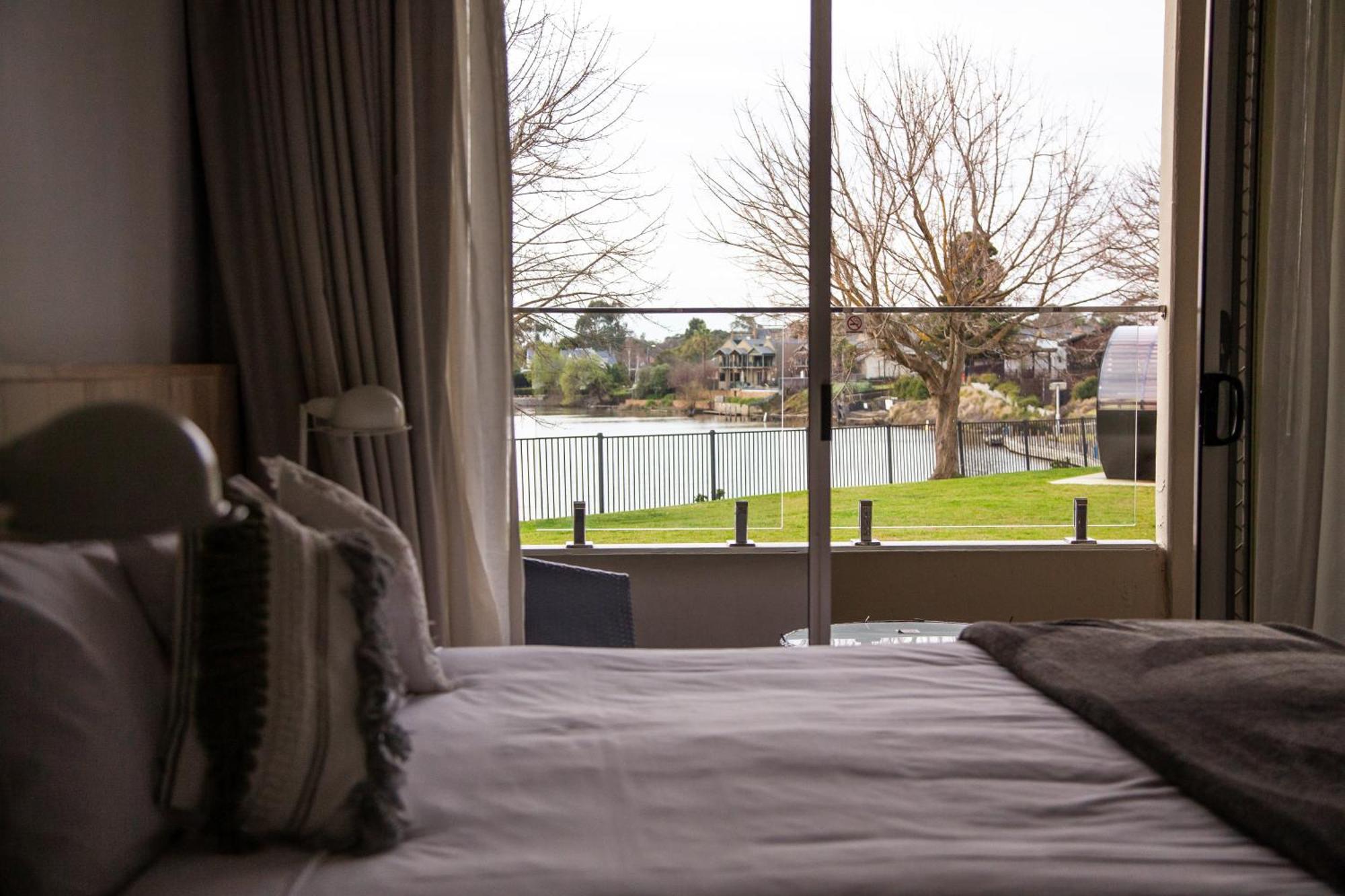 Nagambie Waterfront Motel Esterno foto